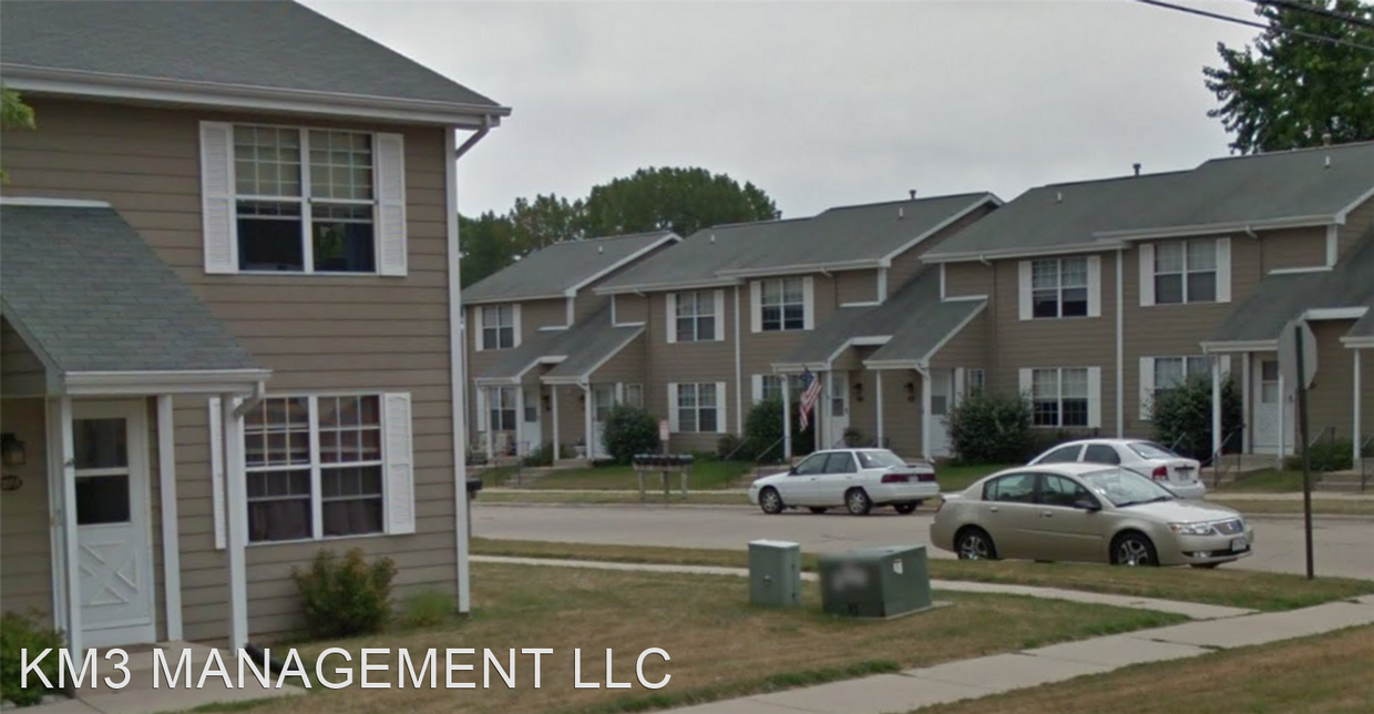 Primary Photo - 3105 5th Ave