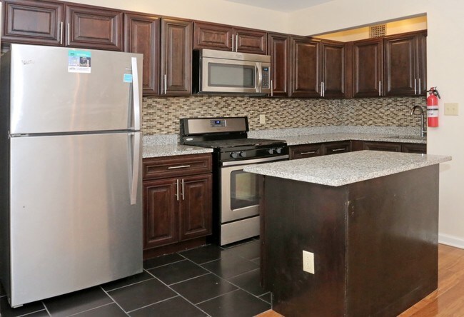 Foto del edificio - 87-84 165th St