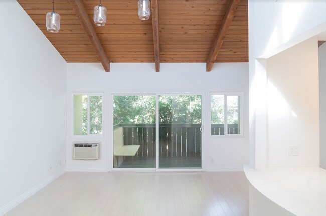 Building Photo - 4836 Hollow Corner Rd