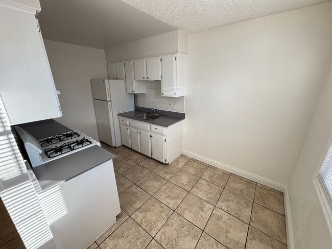 Building Photo - Charming 2Bed/1Bath ground floor apartment located in Northern/Central part of Las Vegas