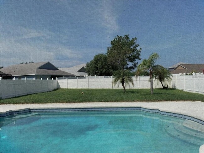 Building Photo - 4211 Hartford Lake Dr