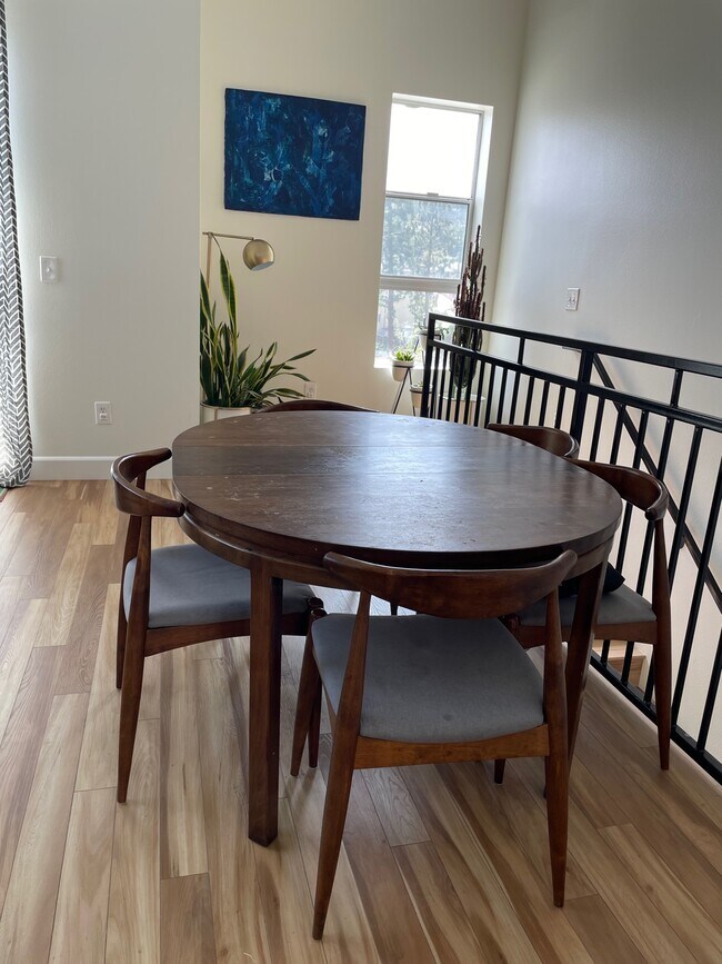 Dining Room - 2399 Silver Lake Blvd