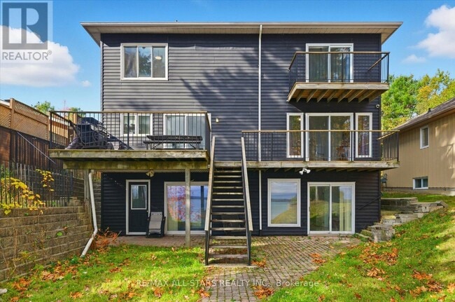 Building Photo - 2999 Lakeside Dr