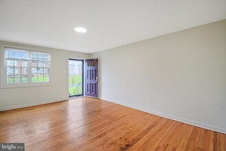 Building Photo - 505 Stratford Rd