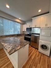 Building Photo - 23158 Lone Pine Dr
