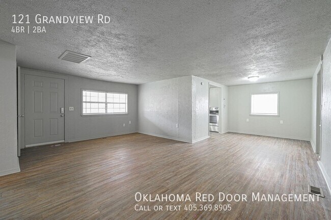 Foto del edificio - 121 Grandview Rd