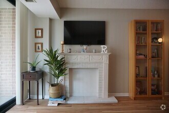 Building Photo - 1200 Braddock Pl