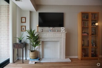 Building Photo - 1200 Braddock Pl