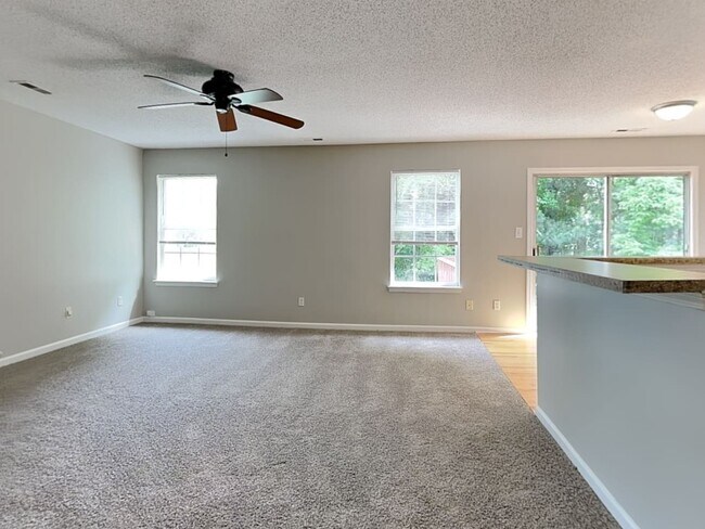 Building Photo - 13901 Silver Dart Pl