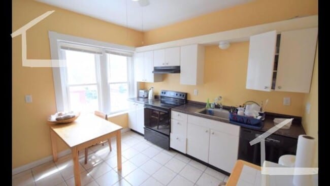 Photo - 11 Euston St. Apartment