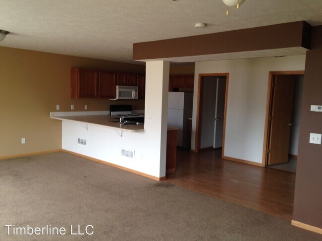 Building Photo - 7200-7204 Dorchester Ct