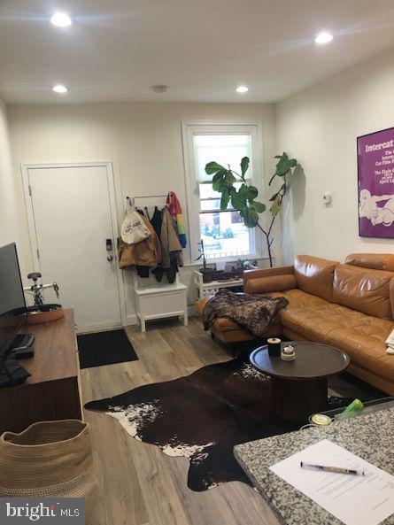 Building Photo - 5022 Walton Ave