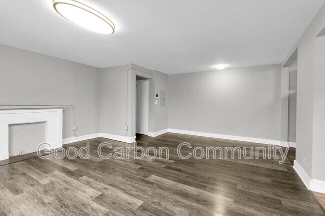 Foto del edificio - 1015 Amherst St