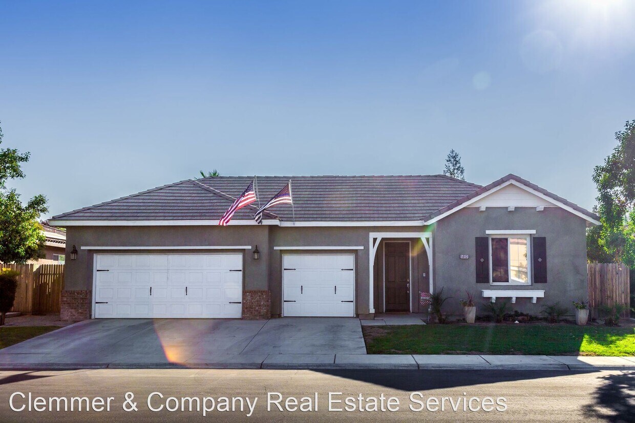 4 br, 3.5 bath House 5013 Boulder Creek House Rental in Bakersfield, CA