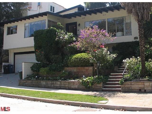 Frente - 10350 Lorenzo Dr