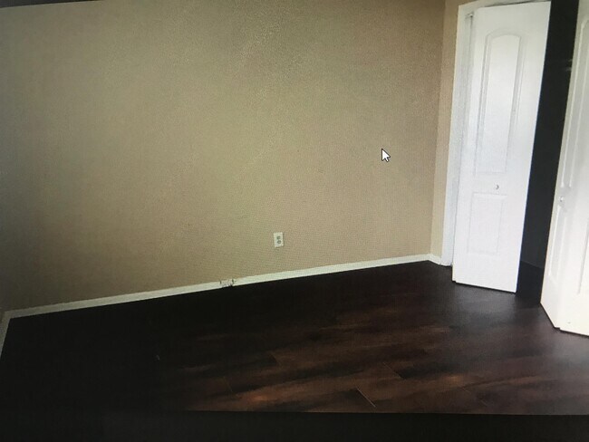 Foto del edificio - 3874 Lyons Rd