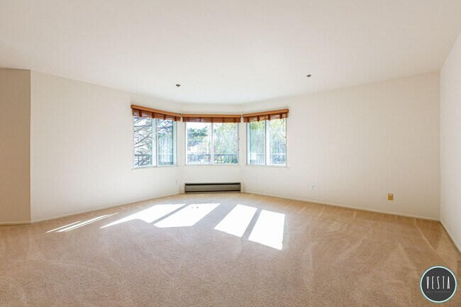 Foto del edificio - PREMIUM CORNER UNIT LOWER PACIFIC HEIGHTS ...