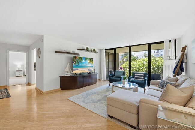 Building Photo - 3200 S Ocean Blvd