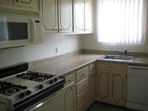 Building Photo - 509 Knapp St NE