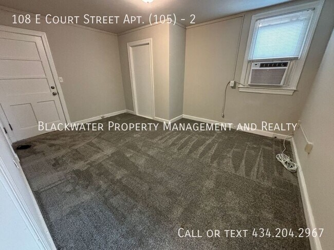 Foto del edificio - 108 E Court St