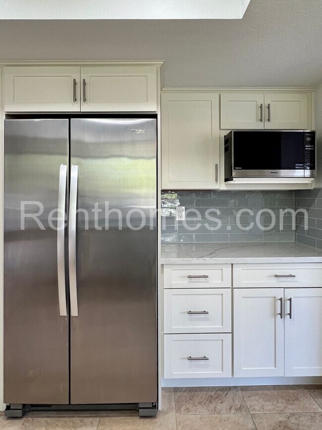 Foto del edificio - 9002 Meadowrun Way