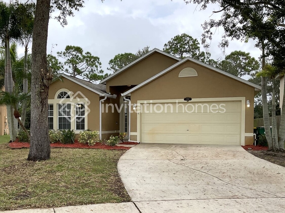Foto principal - 2198 Maeve Cir