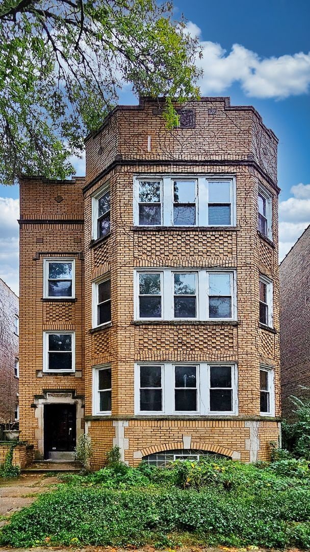 5530 N Artesian Ave, Chicago, IL 60625 House Rental in Chicago, IL