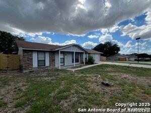 Foto del edificio - 7102 Glen Point Dr