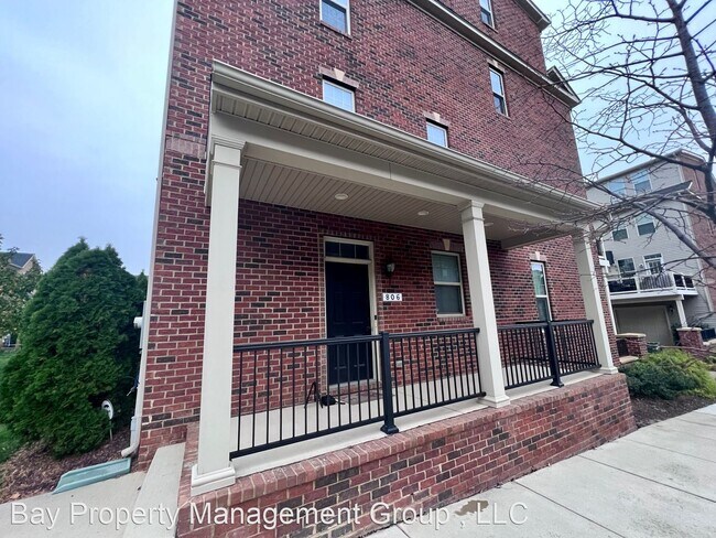 Building Photo - 2 br, 3.5 bath House - 806 S Macon St