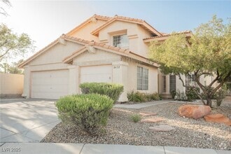 Building Photo - 8432 Honeywood Cir