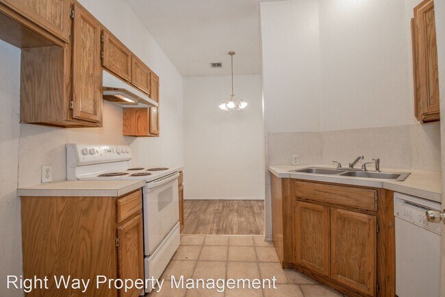 Building Photo - 8210 NW 78th Terrace