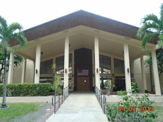 Photo - 14601 N Kendall Dr Apartment