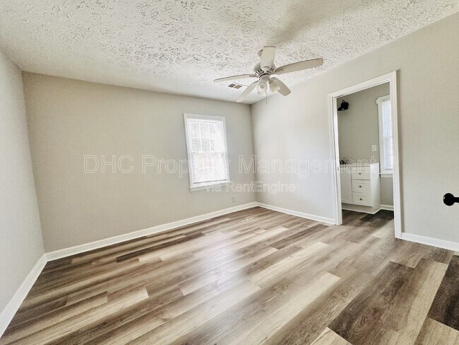 Foto del edificio - 1435 Lynford Dr SW