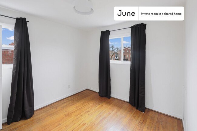 Foto del edificio - Room in Shared 4 bed/2.5 bath home