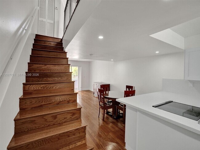 Building Photo - 4600 SW 67th Ave