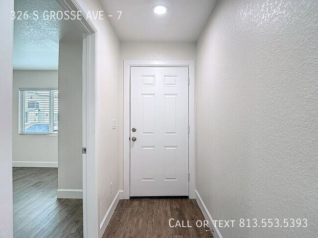 Foto del edificio - 326 S Grosse Ave
