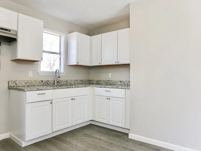 Building Photo - 16036 E Ithaca Pl