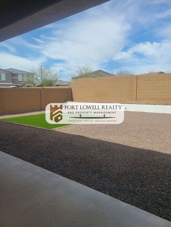 Building Photo - 18374 W Weatherby Dr