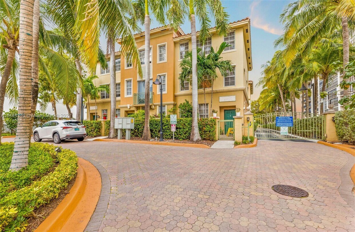 2069 S Ocean Dr, Hallandale Beach, FL 33009 Townhome Rentals in
