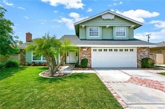 Building Photo - 17353 Elm St