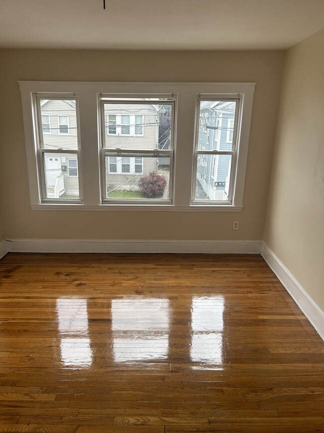 Photo - 36 Granfield Ave Apartment