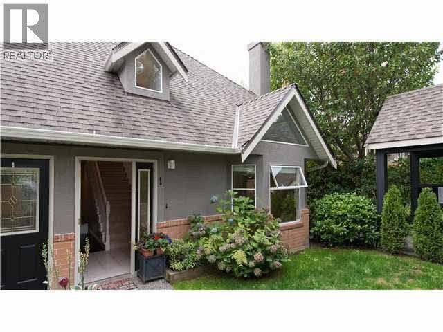 Primary Photo - 245-245 5th St E