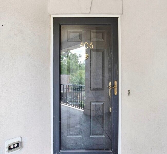 Foto del edificio - 411 Southbridge Blvd