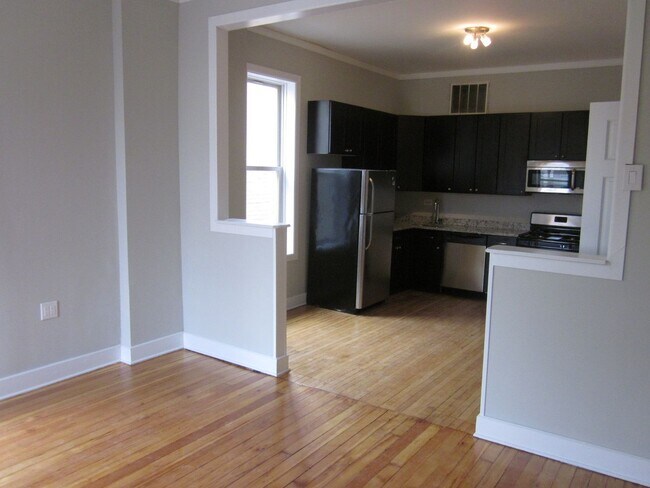 Foto del edificio - 843 N Winchester Ave