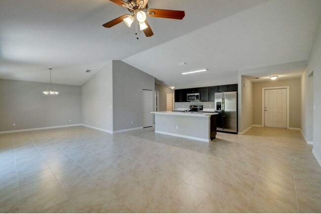 Foto del edificio - 2243 SW Frisco Terrace