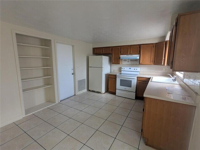 Foto del edificio - 3911 Redwood Dr