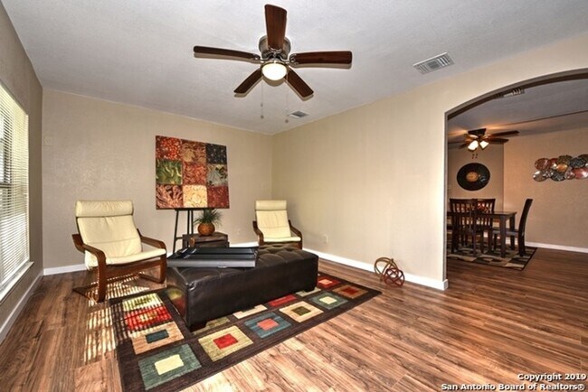 Building Photo - ONE STORY HOME  |  3 BEDS & 2 BATHS  |  LARGE SHED