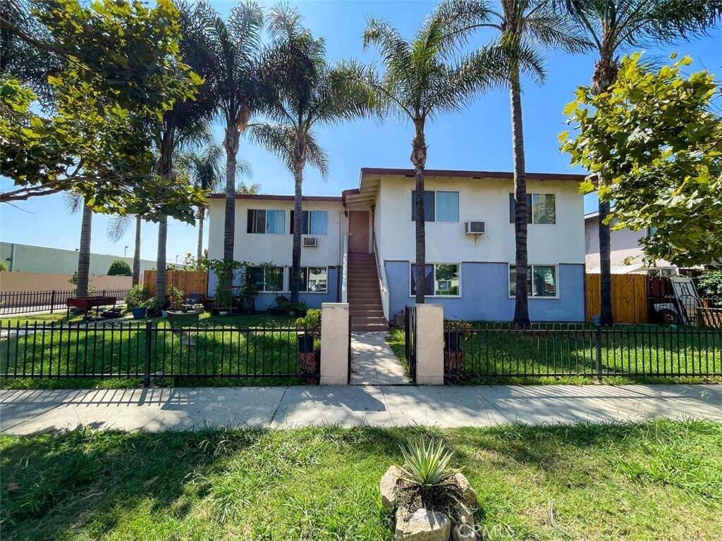 Foto principal - 2516 S Baker St