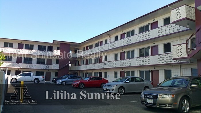 Primary Photo - 2 bedroom unit on Liliha Street Available!