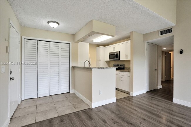 Photo - 4281 W McNab Rd (Pompano Beach, FL) Apartment